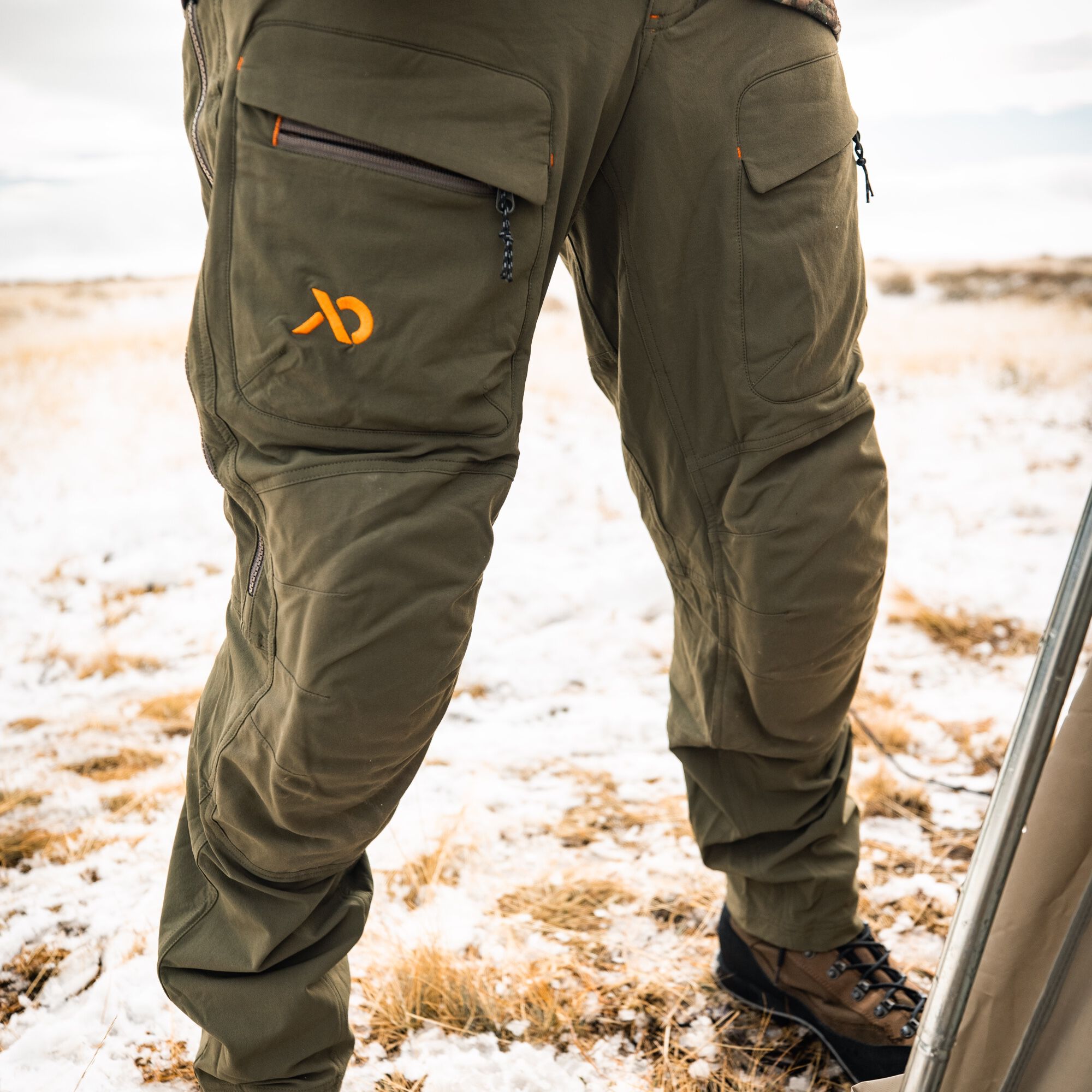 Built in knee pad pants deals